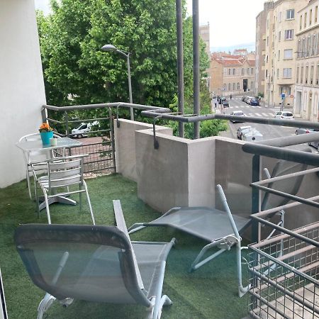Apparement Chaleureux Avec Balcon Apartment Marseille Bagian luar foto
