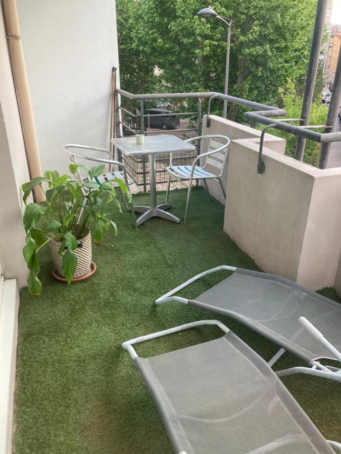 Apparement Chaleureux Avec Balcon Apartment Marseille Bagian luar foto